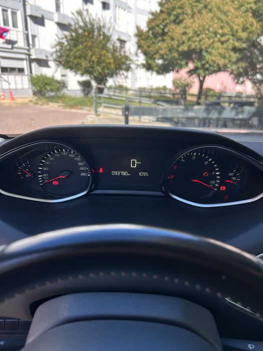 Vende-se Peugeot 308