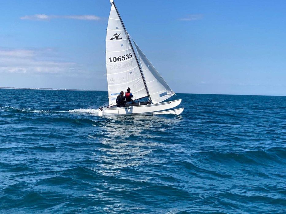 Catamarã à vela Hobie Cat 16