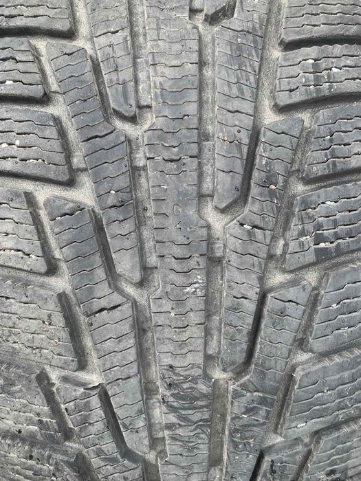 Резина r17 265/65 Nokian зима