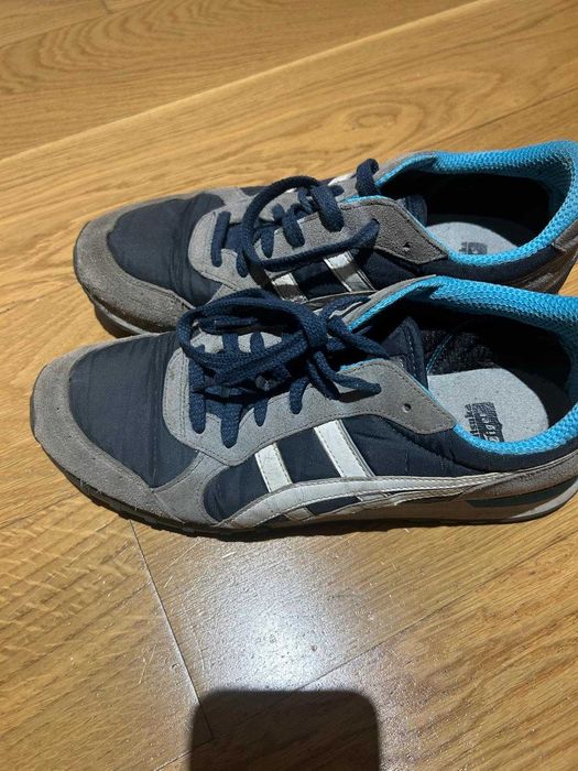 Ténis Asics - Bom estado