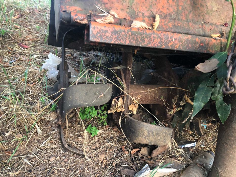 Reboque de trator + Frese Galucho + Charrua