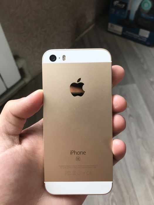 Обміняю два телефони IPhone 7plus 32gb, 5se 16gb