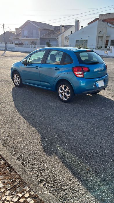 Vendo carro de marca Citroën C3 a Gasolina