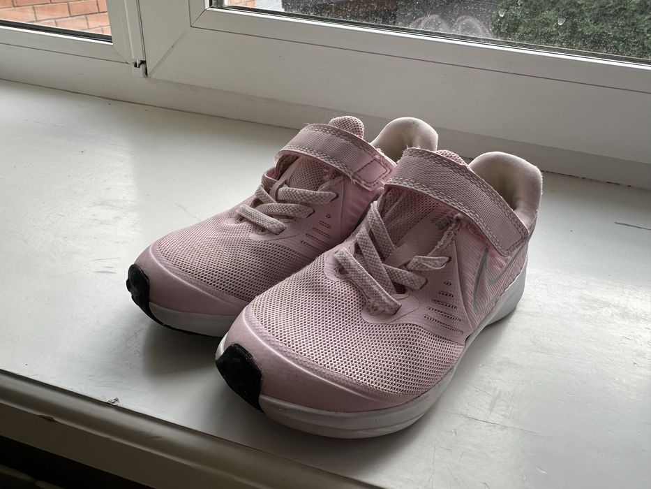 Кросівки nike розові