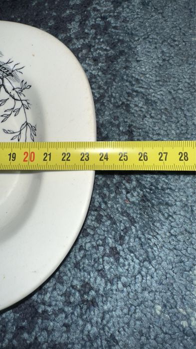 Alcantara pequena e rara travessa