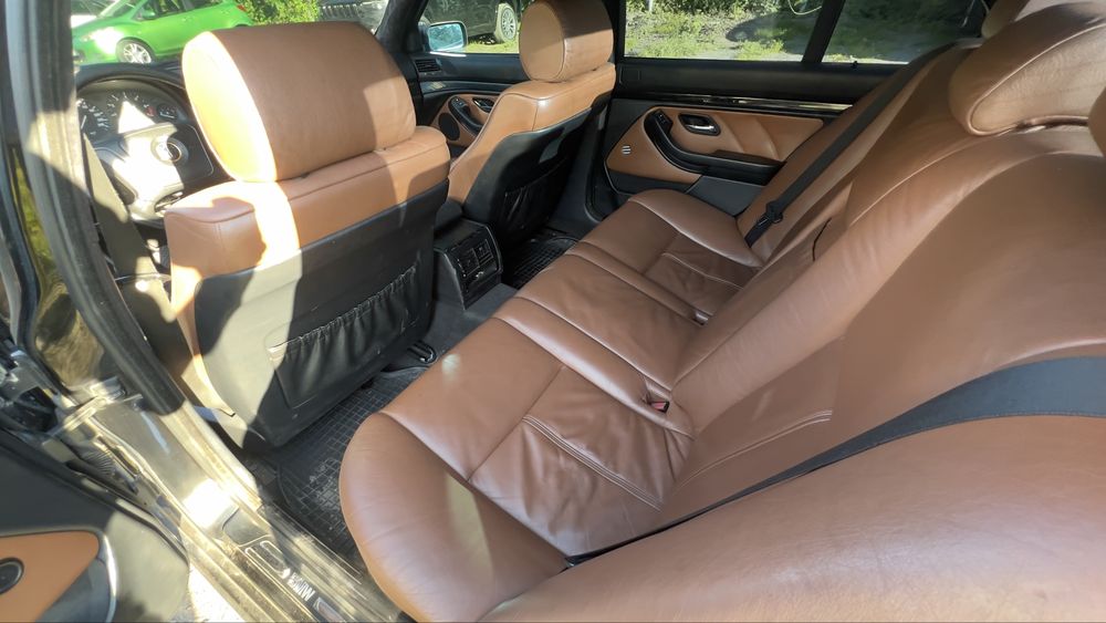 BMW e39 520  1999