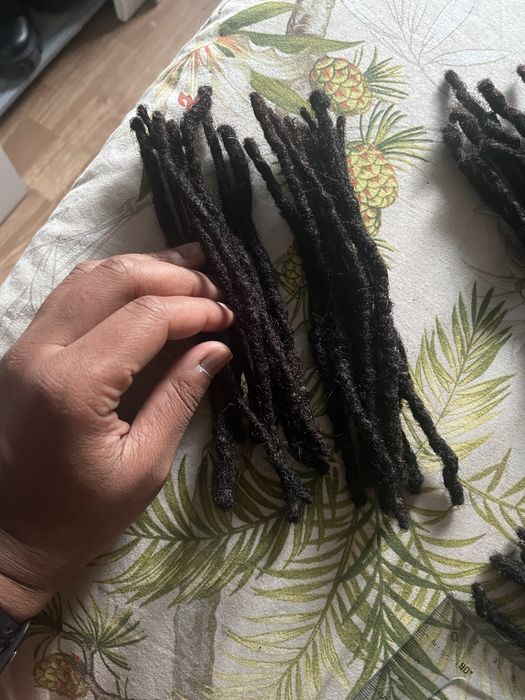 150 Rastas Naturais / Dreadlocks +10 Anos – Cabelo Natural – 300€