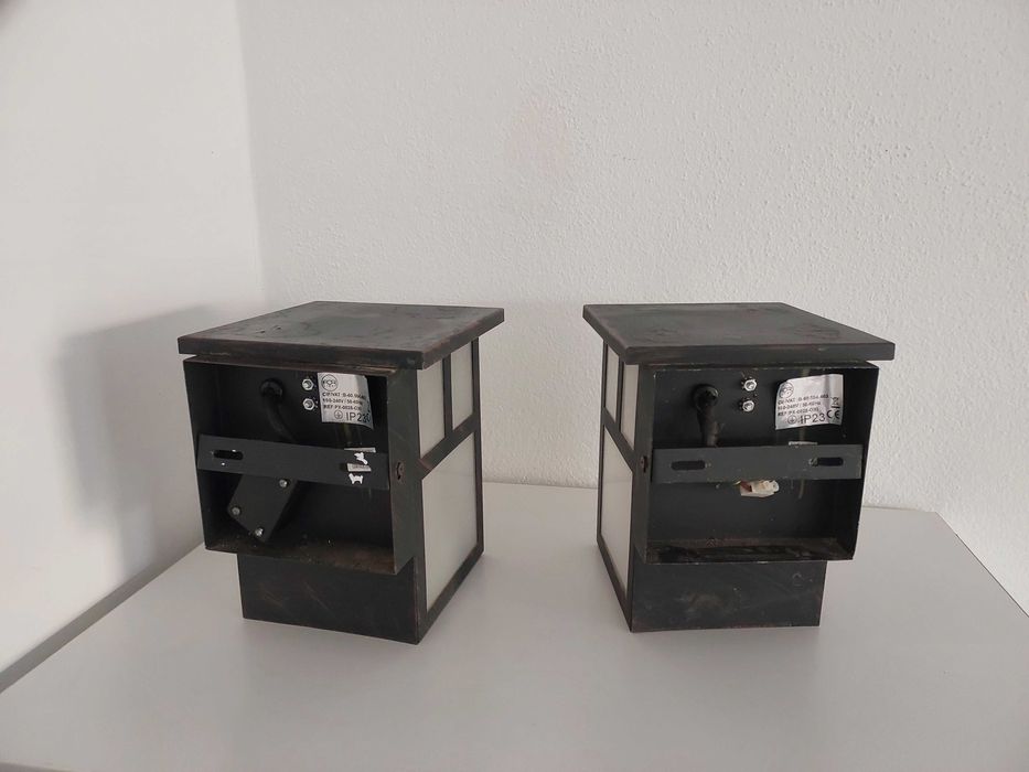 Candeeiro/Apliques de parede, com estrutura em metal