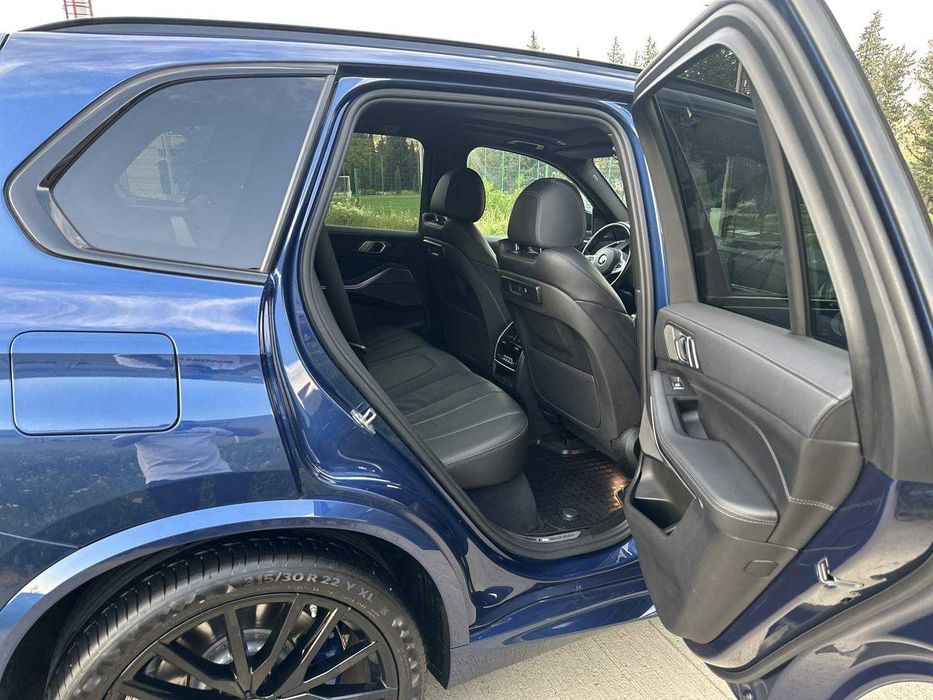 Bmw X5 50i 2019.
