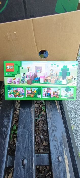 LEGO 21268 Minecraft domek świnek  nowy