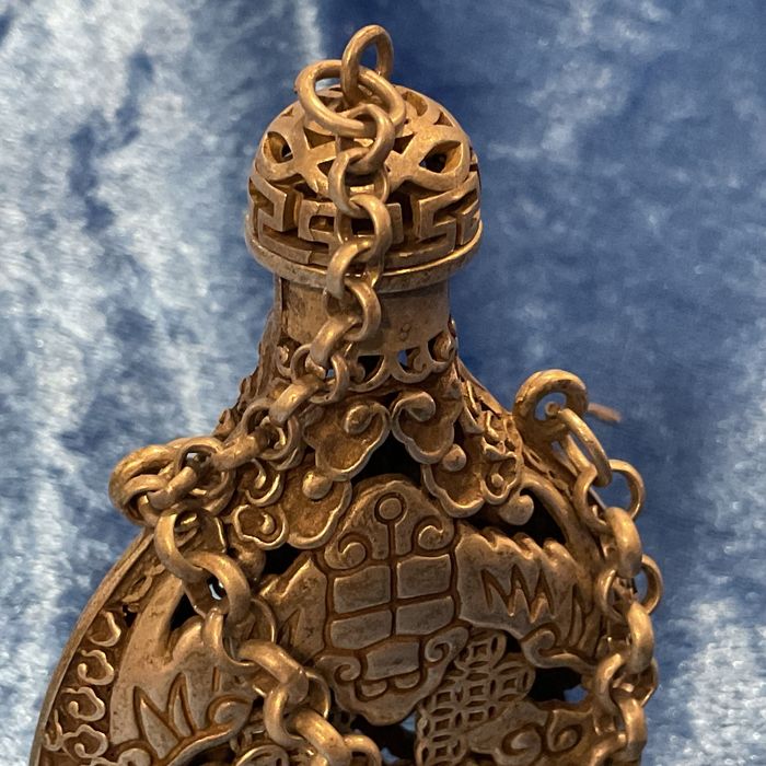 Snuff bottle Mio silver Tibetan coleção     Anúncios abaixo