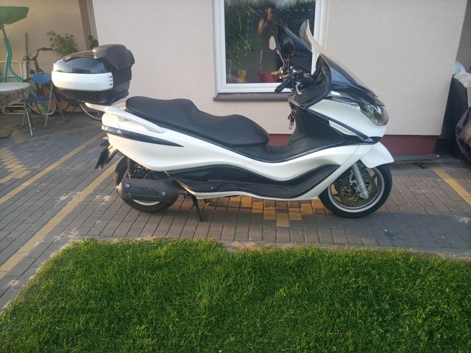 Sprzedam Piaggio X10 125cm Wtrysk.2014