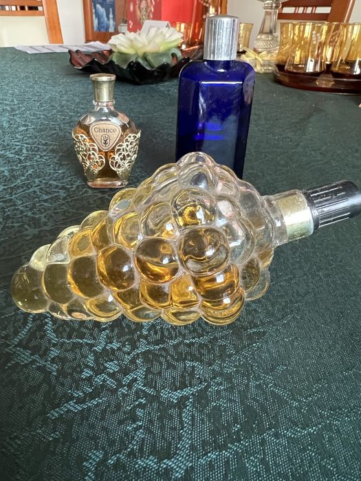 Perfumy lata70/ 80-te - PRL . WINOGRONO .
