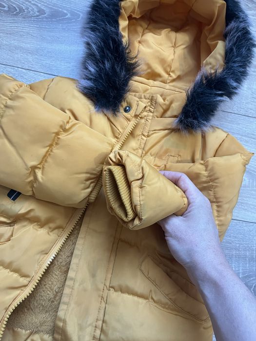 Продам зимову куртку 3-4 роки