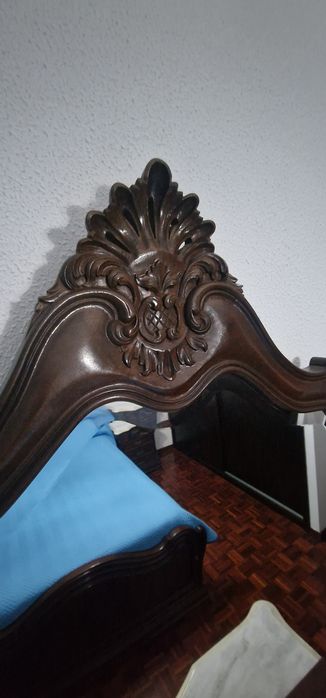 Quarto completo de mogno maciço