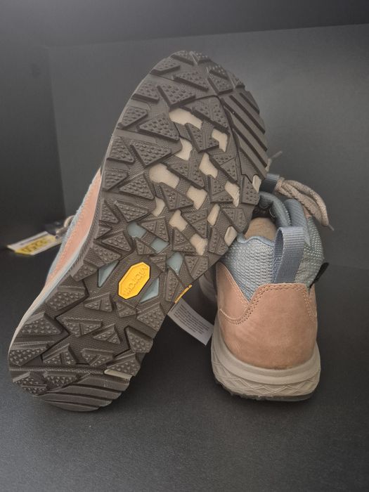 Жіночі кросівки Teva Ridgeview Mid womens Hiking(Оригінал)36,5-22,5см