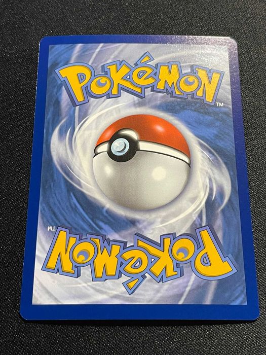 Carta Pokémon Swadloon 10/264 Fusion Strike