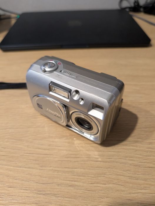 Цифровий фотоапарат Fujifilm Finepix A405