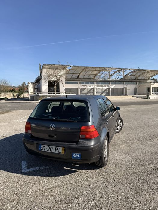 Volkswagen Golf 1.4 (gasolina/GPL)