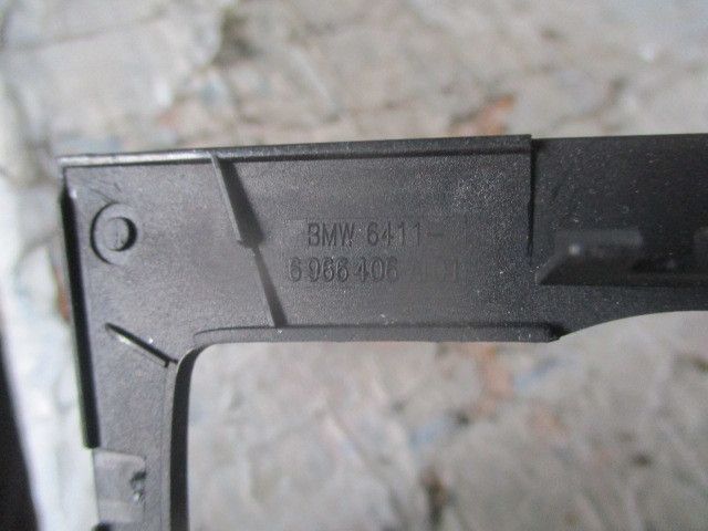 Moldura da consola central / rádio / aro BMW 3 Touring (E91)