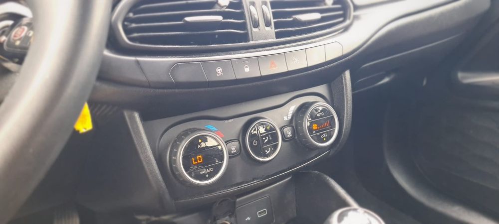 Fiat Tipo 1.3 C/IVA - 12/2020  - 5 Lugares