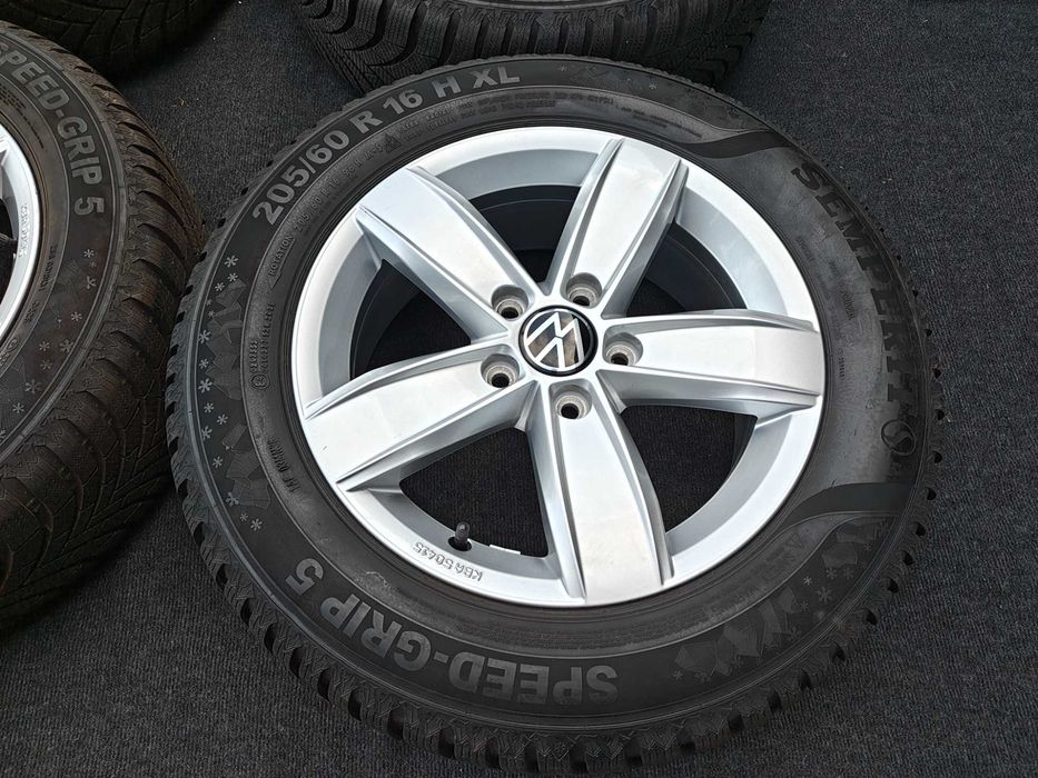 Koła Zimowe VW Touran Caddy T-Roc Octavia Ateca  205/60/16 Semperit  8,5mm 2025r NR 16001