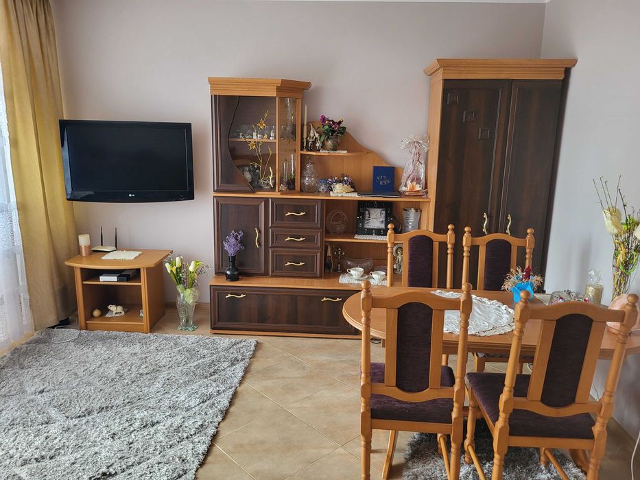 Mieszkanie 62,5 m2.Cena 499.000 zl umeblowane 3 piętro Łomża .Gotowe do zamieszkania .3 pokoje oddzielnie wc i łazienka.Stan b.dobry .tel.600.414.688