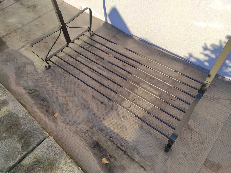 Otwarta szafa 166 x 110 cm. Wieszak na ubrania