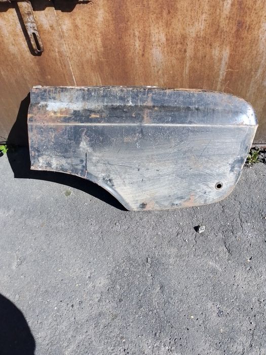 Кузовні деталі до москвичів