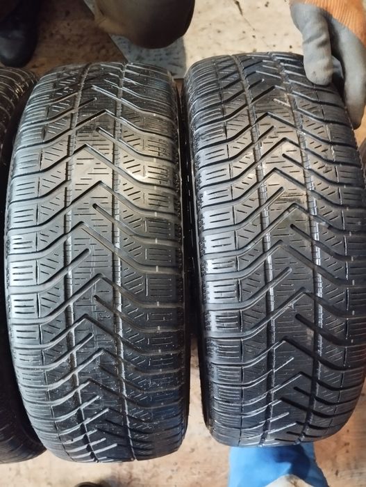 Зимові шини Pirelli 195/55/16