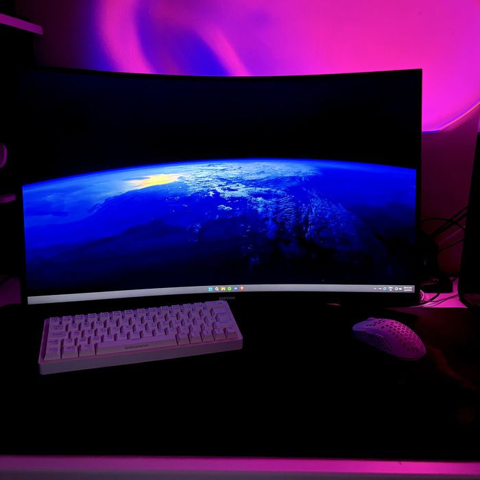 Monitor Samsung Odyssey g5 32” 144hz