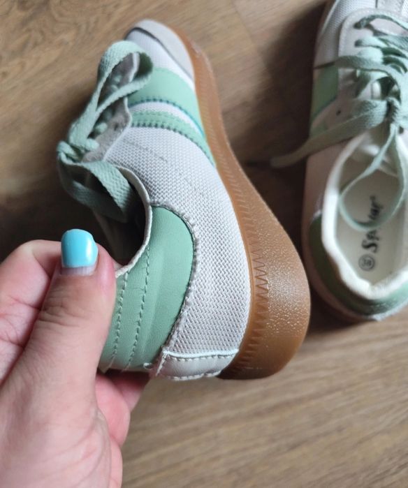 Nowe szaro-miętowe sneakersy w sportowym stylu retro Seastar Blue 38
