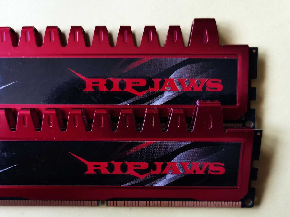 DDR3 8GB G.SkiLL RipJaws 10600 -Komputer