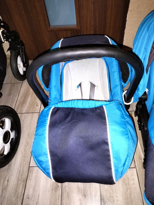 Sprzedam wózek 3 w 1