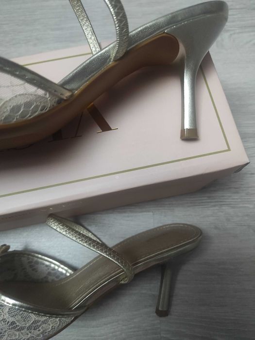 Buty na szpilce wesele 39