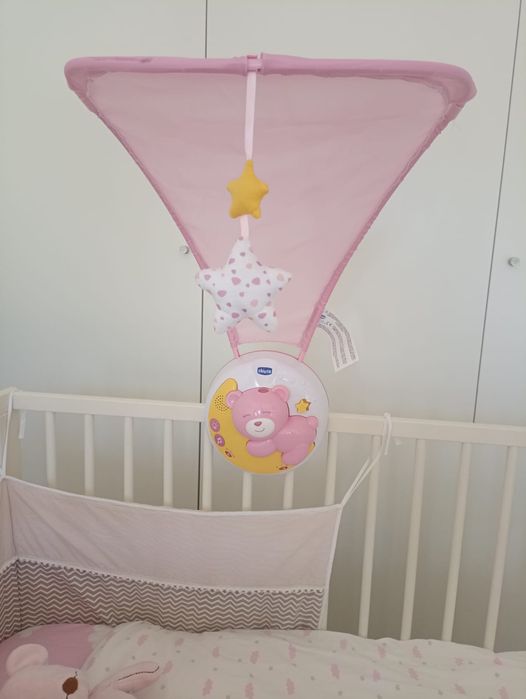 Mobile projetor de imagens com som