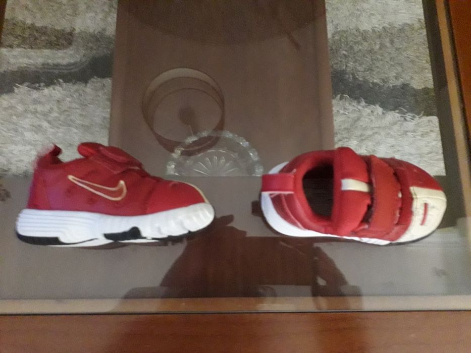 Sapatilhas Nike bebé novas