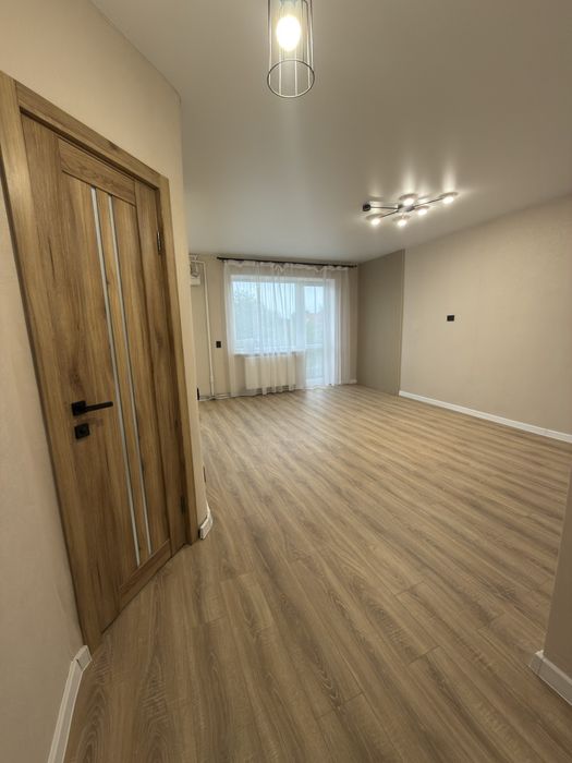Продаж 1-кім. квартири 30 м.кв. В. Івасюка