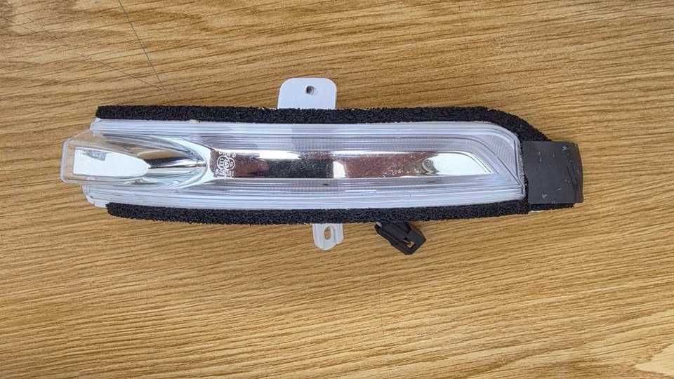 Pisca-pisca direito para o espelho retrovisor do Opel Ampera (2011 - 2015)