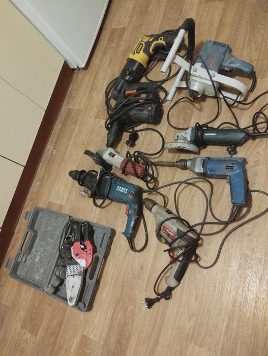 Продам электроинструмент