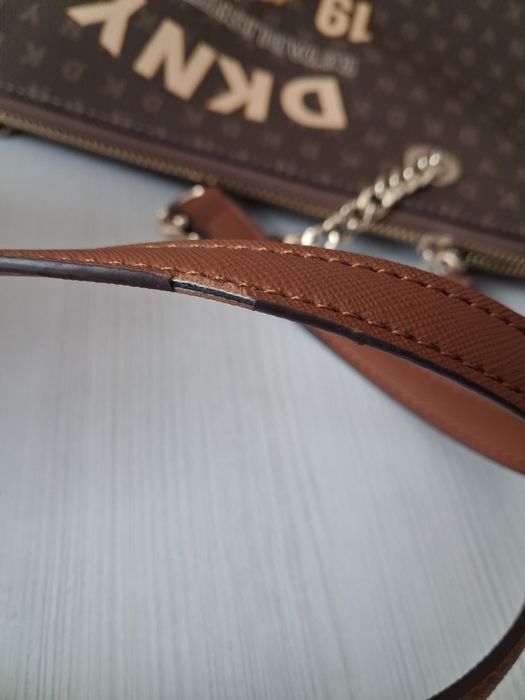 Сумка Madison Medium Satchel