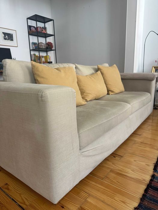 Sofa - marca: Botaca