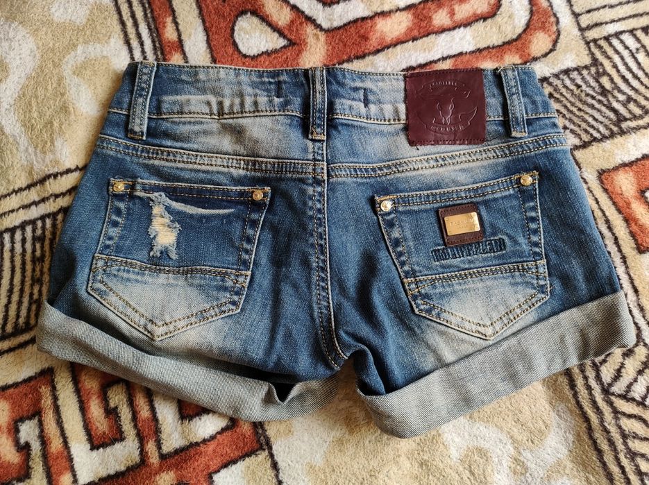 Джинсовые шорты мини
