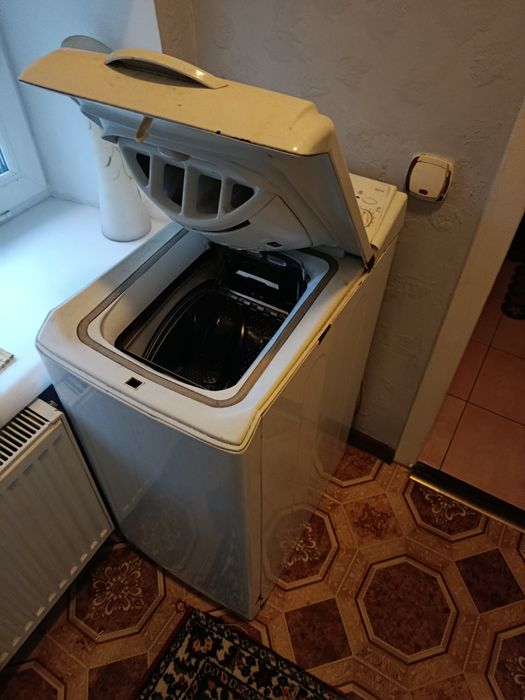 Машинка стиральная Indesig