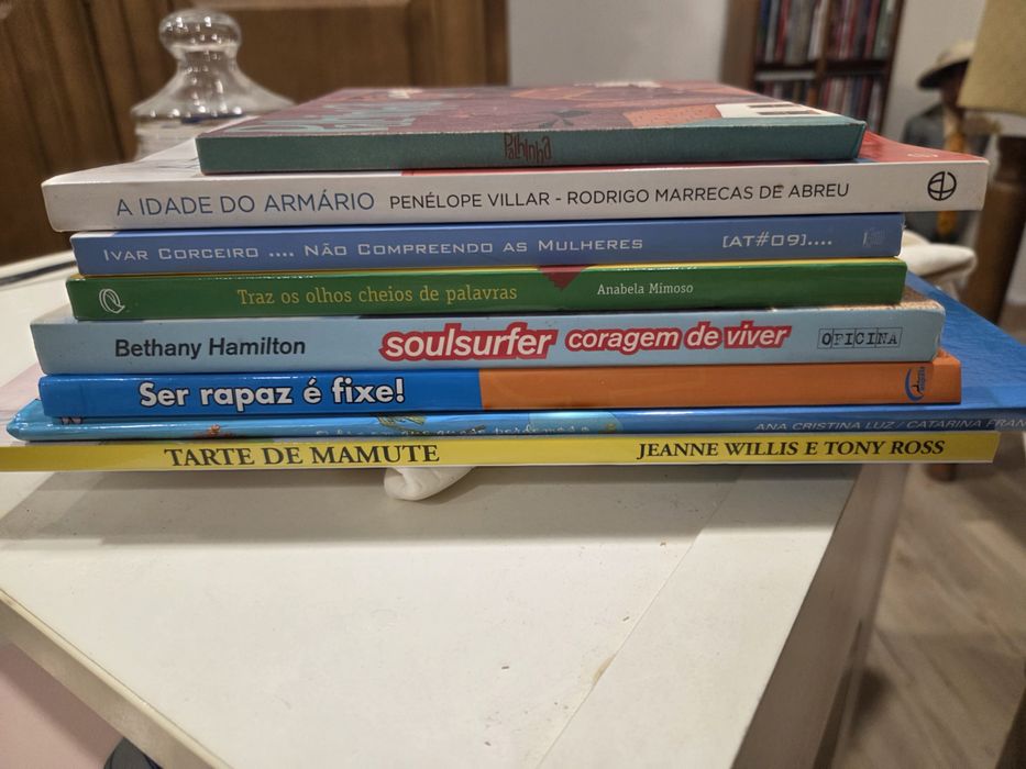 Vendo livros, várias temáticas