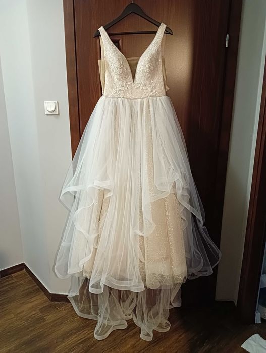 Piękna suknia ślubna