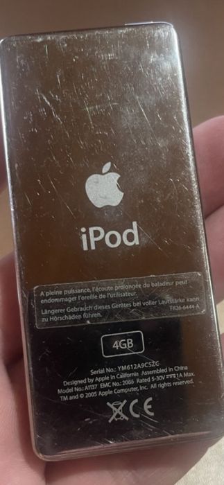 Apple iPod Nano 1gen 4GB A1137