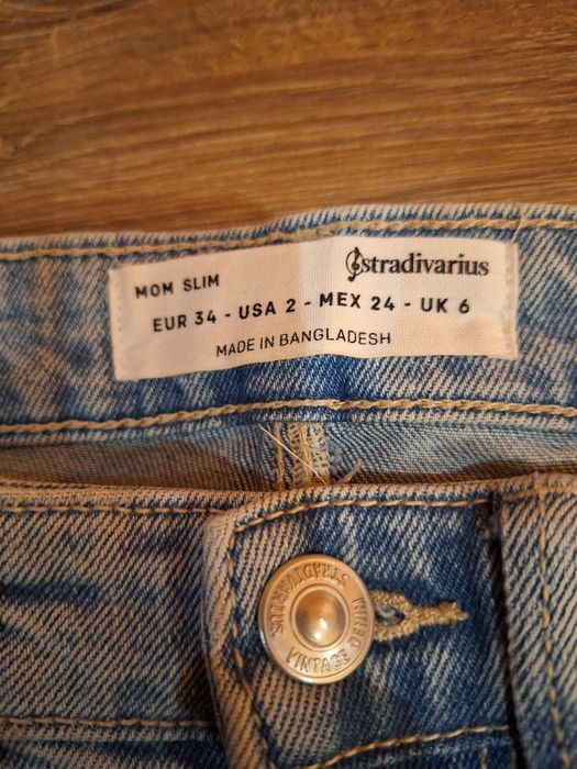 Dziewczęce spodnie dżinsowe Stradivarius