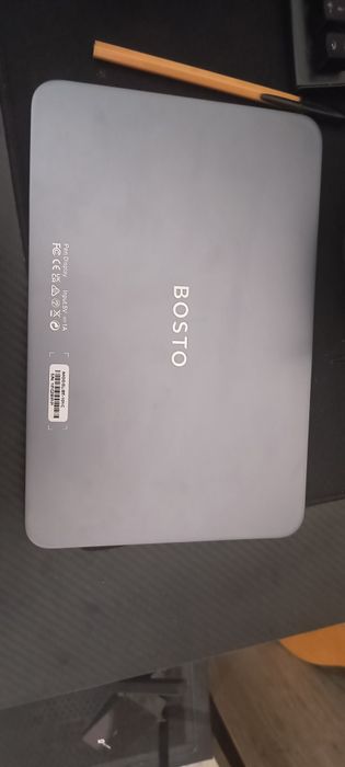 BOSTO 12HD-A – tablet graficzny z ekranem + piórko