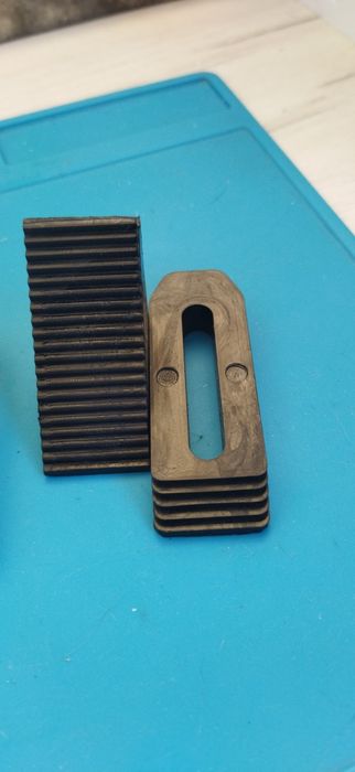 Станочные прихваты. Пирамидки.